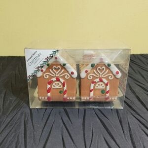 Kirklands Gingerbread House Salt And Pepper Shakers